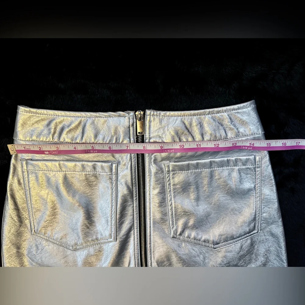 Metallic Skirt Size S - Picture 4 of 9